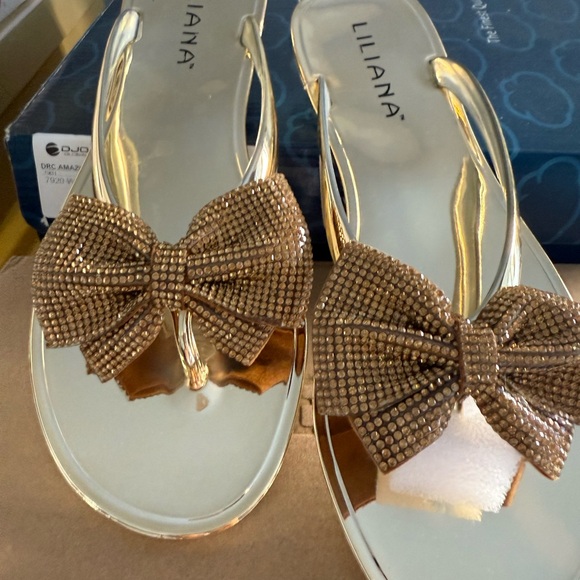 Liliana Metallic Gold Bow Sandals - Picture 1 of 5